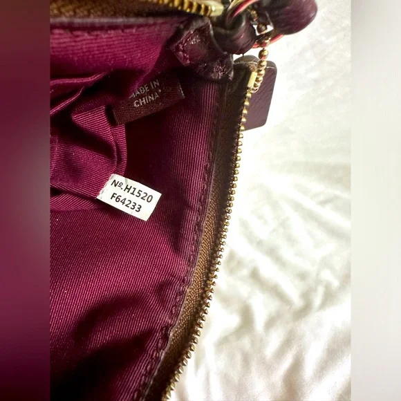 Coach Signature Leather Corner Zip Khaki Cherry Wristlet - Picture 4 of 16